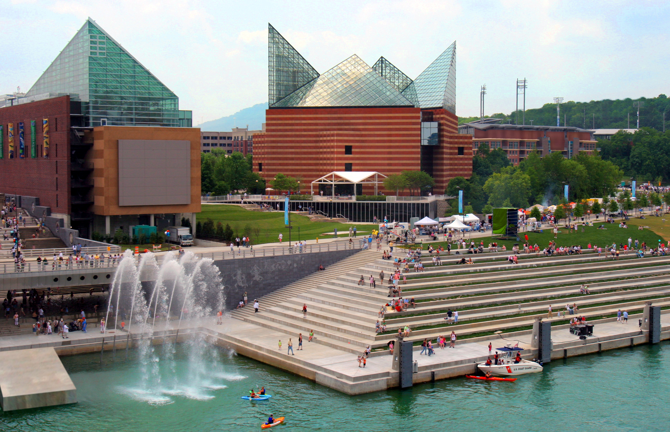 Model City Chattanooga, Riverfront Parkway CNU