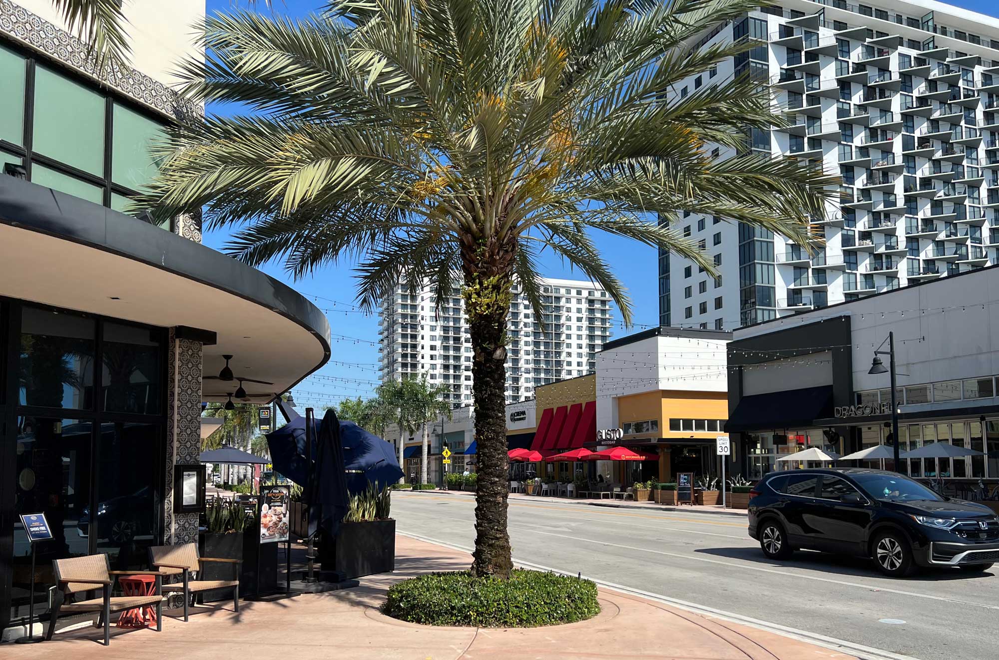 Walkable downtown created from a suburban office complex CNU