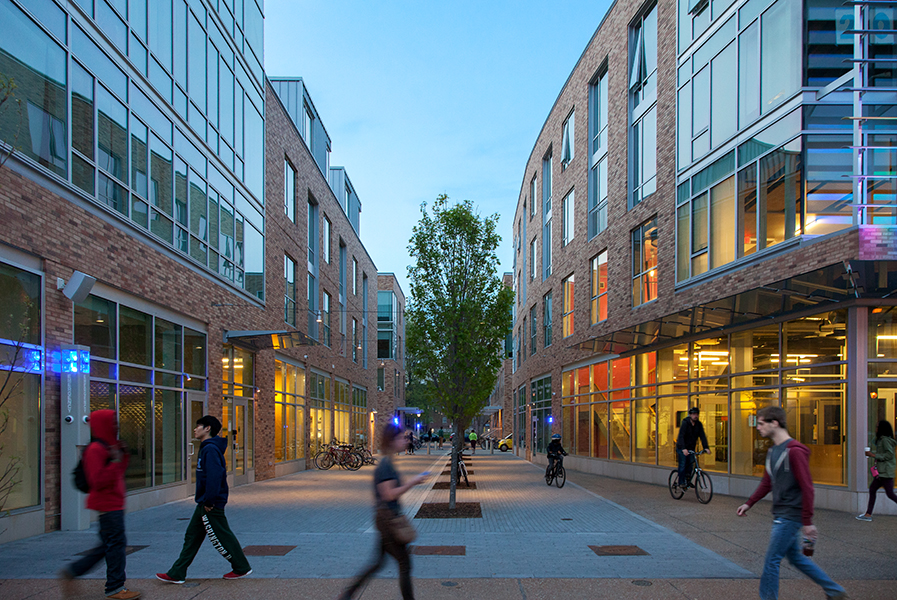 Lofts of Washington University St. Louis students and landscape