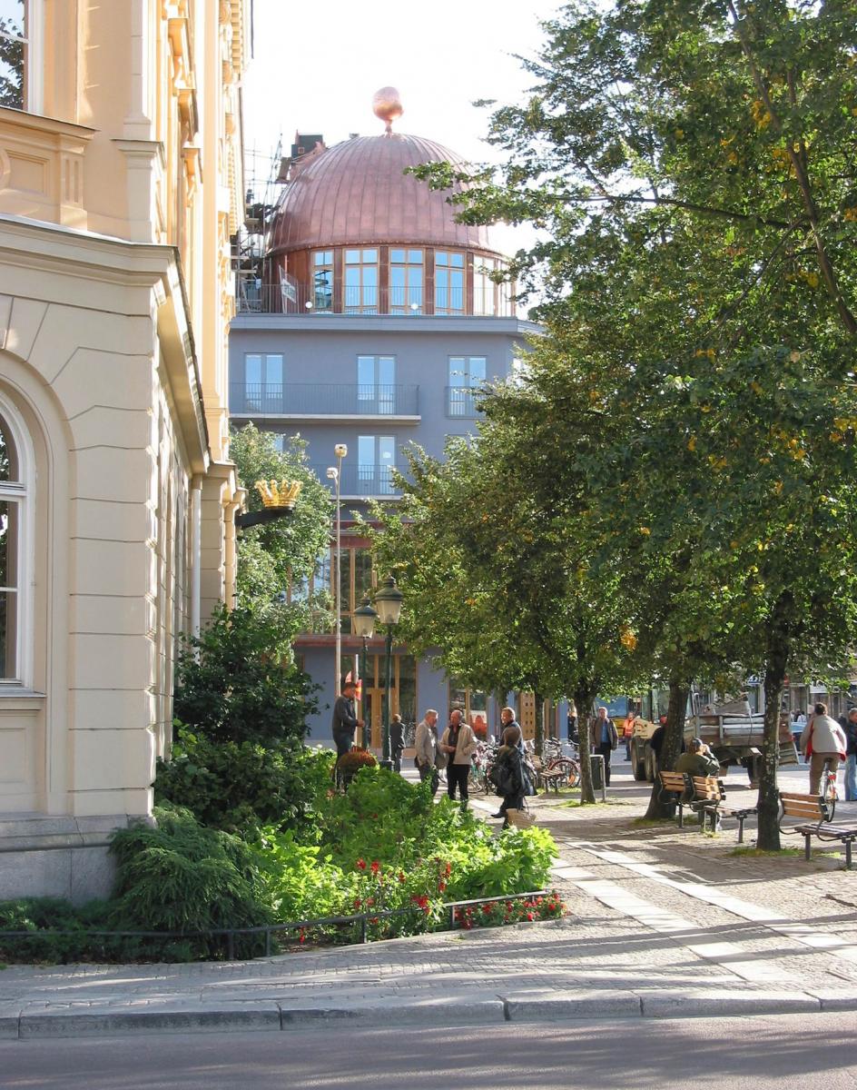 Stora Torget Karlstad dome and sidewalk