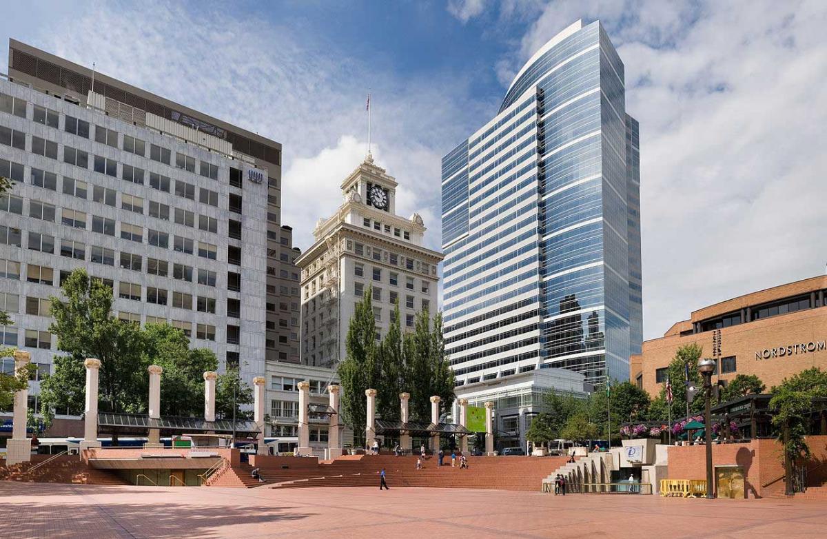 File:Seattle - detail of the old downtown Nordstrom 01.jpg - Wikimedia  Commons