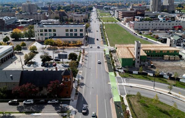 Article image for 15 in-city highways that need transformation