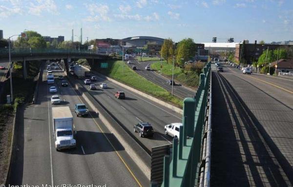 Article image for Highway expansion will induce demand, opponents say