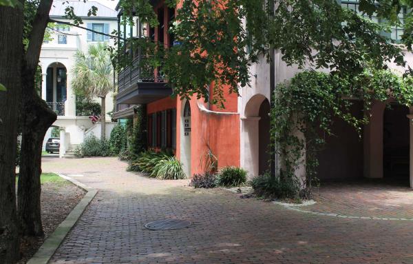 Article image for Learning from tradition in Charleston