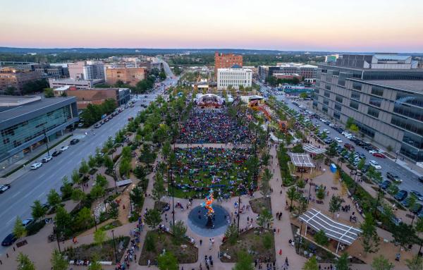 Article image for Green corridor connects downtown to the water