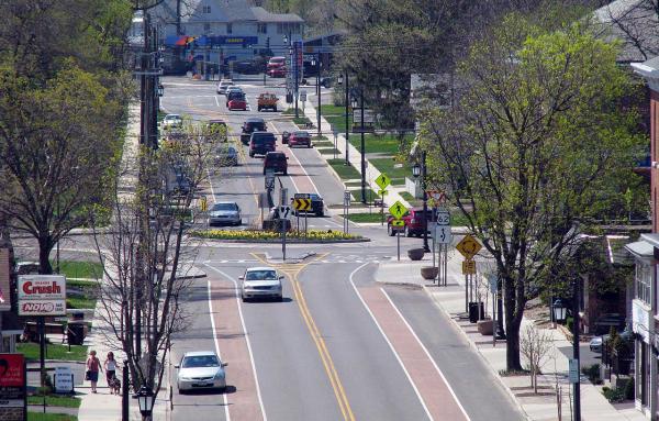 Article image for Johns Hopkins study recommends narrow travel lanes