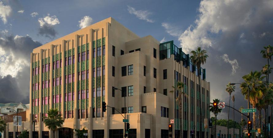 Playhouse Plaza Pasadena exterior